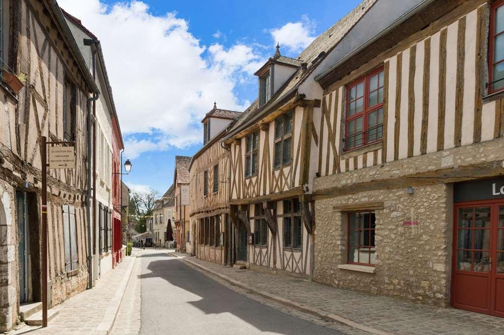 Ogaux Vieux Remparts Hotel Provins Exterior foto