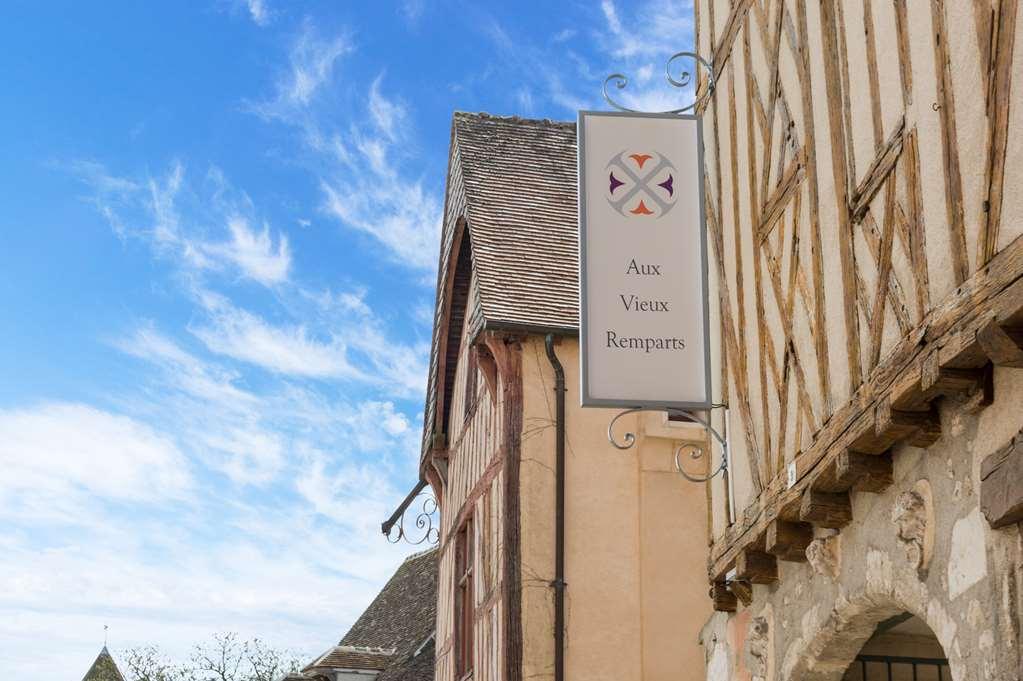 Ogaux Vieux Remparts Hotel Provins Exterior foto